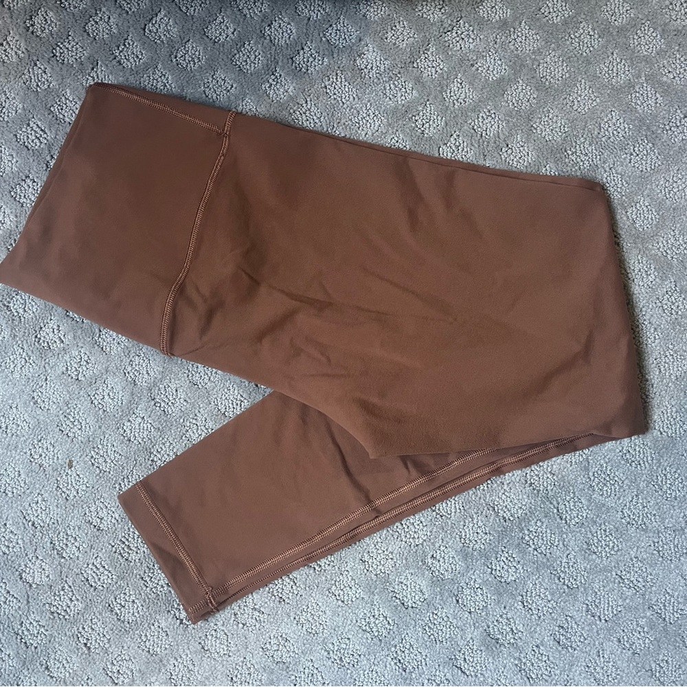Aritzia leggings size large